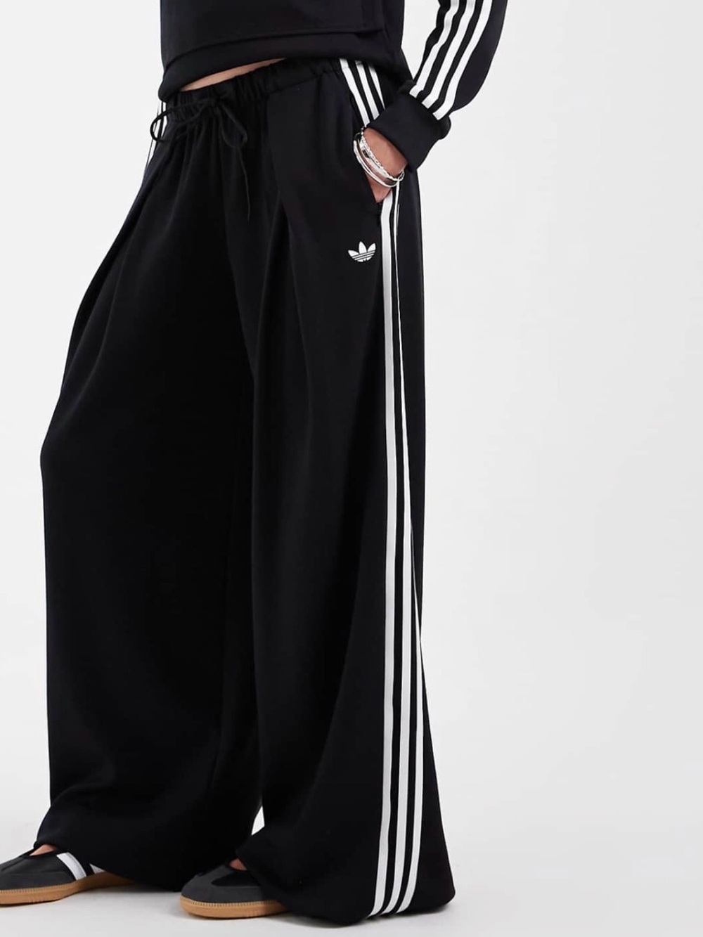 adidas Originals x JENNIE Pleated Track Pants Black 3-Stripes Women’s M NWT